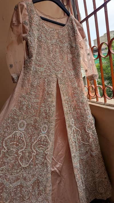 Beautiful Valima maxi available for sale - Excellent Condition
