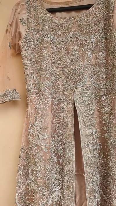 Beautiful Valima maxi available for sale - Excellent Condition