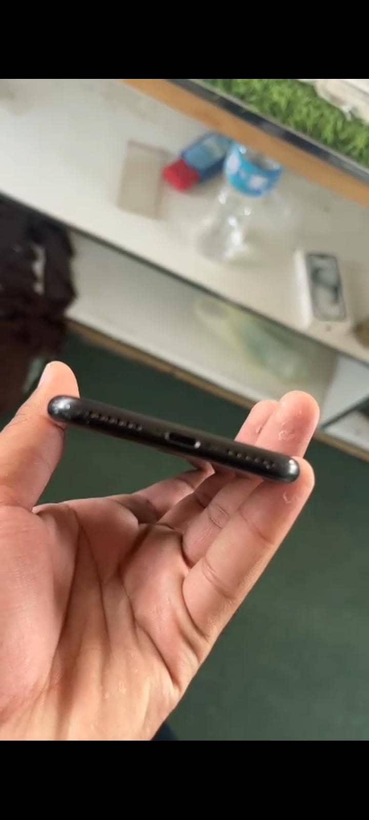 Apple iPhone 7 2