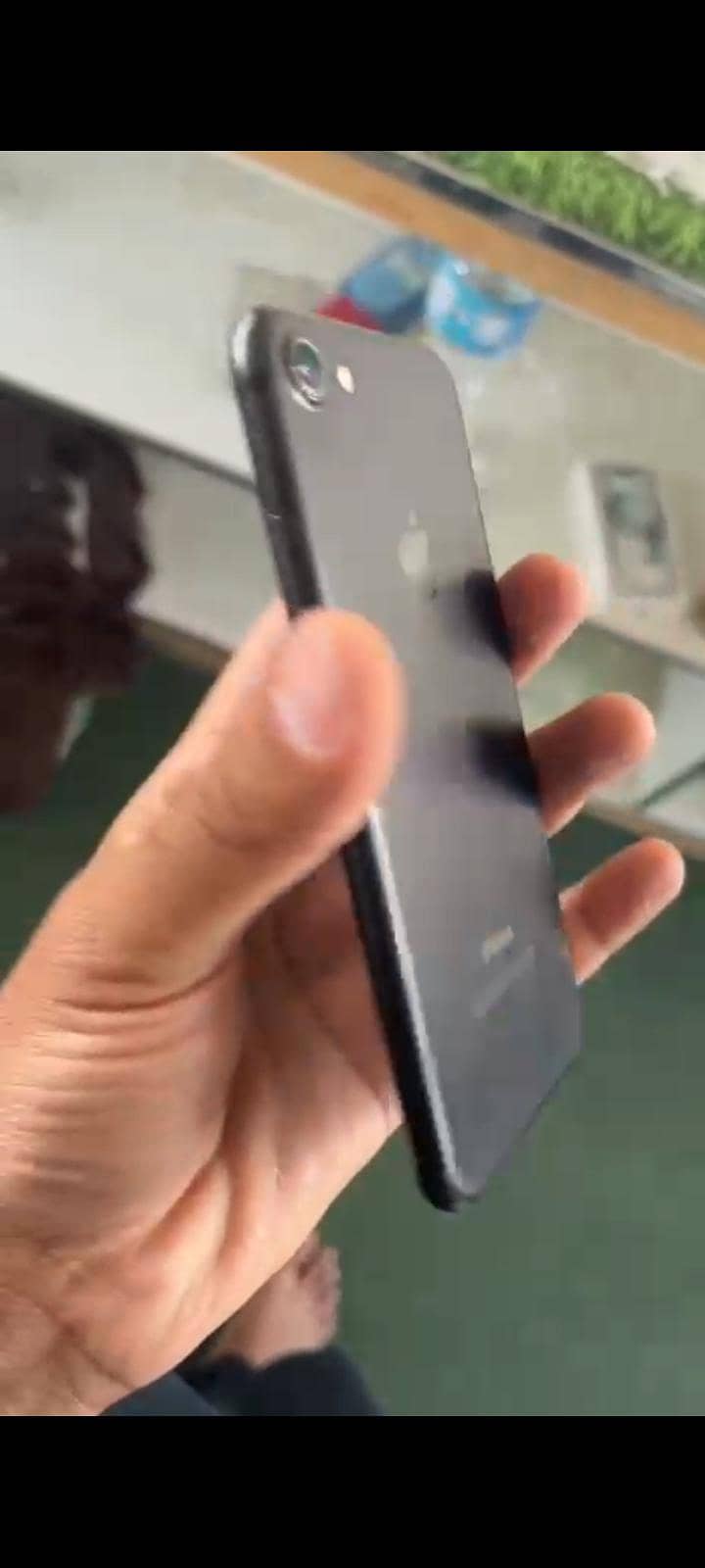 Apple iPhone 7 4