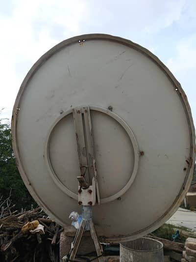 Imported 4.5 Feet Dish Anteena Made by Taiwan