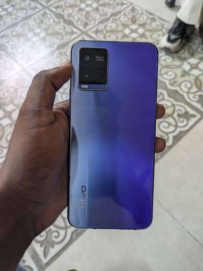 Vivo Y21