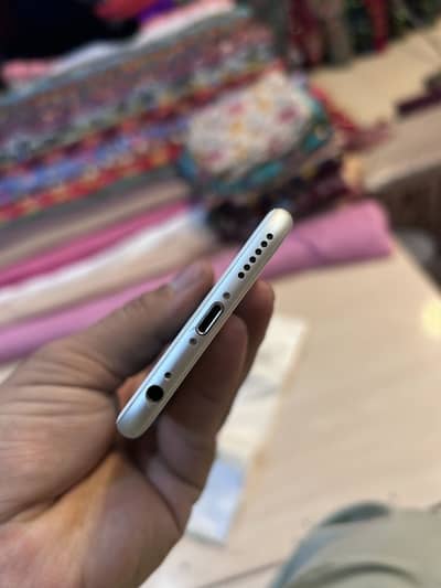 Apple iPhone 6S
