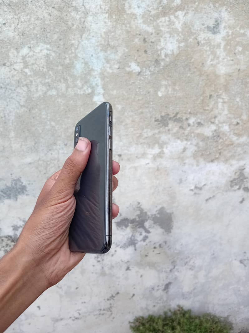 Apple iPhone X 1