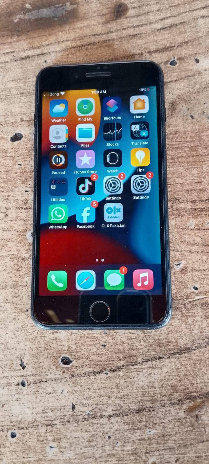 Apple iPhone 7 Plus 1