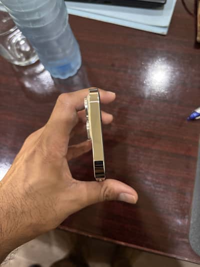 Apple iPhone 13 Pro