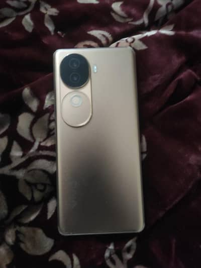 Vivo V40e