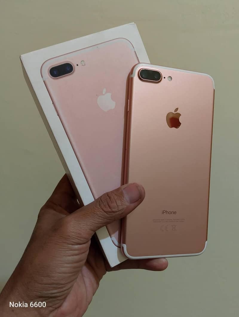 Apple iPhone 7 Plus 0