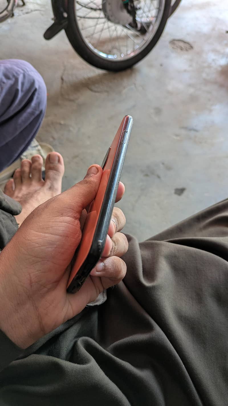 Google Pixel 4 3