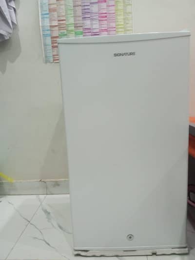 room size single door fridge
