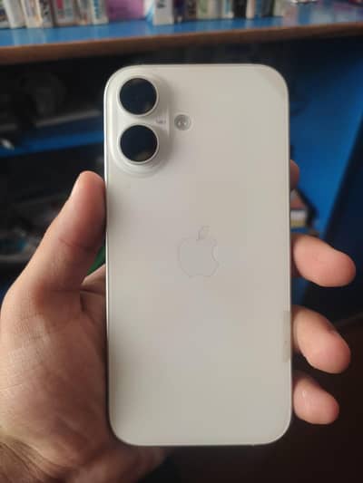 Apple iPhone 16