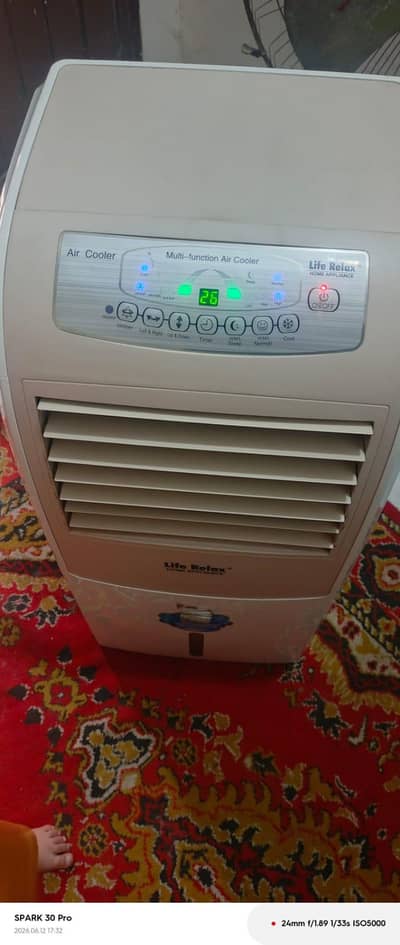Life lelax Ac air clouer new condition