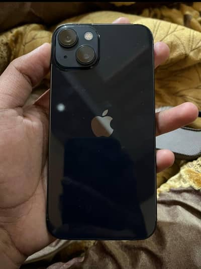 Apple iPhone 13