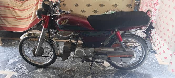Well Managed Honda CD70 for Sale