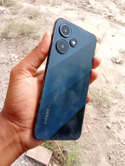 Infinix Hot 30 Play
