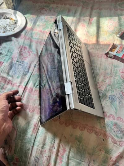 Hp laptop tuch and type