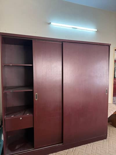 Sliding 2 door cupboard