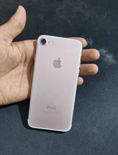 Apple iPhone 7 128 GB PTA approed 03197676623 my WhatsApp number