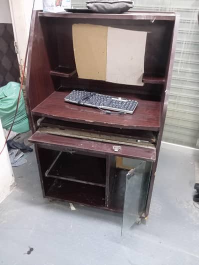 Computer Trolley / Computer Table with Storage
