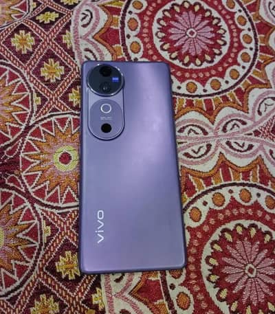 Vivo V40