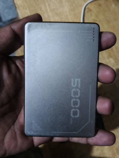 Infinix wireless power Bank 5000