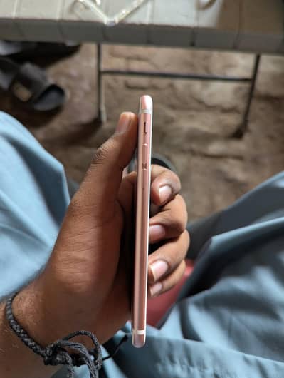 Apple iPhone 6S