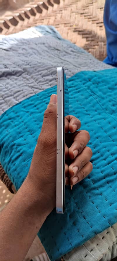 Infinix Hot 30 Play