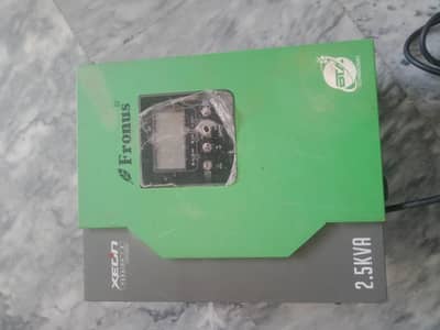 frouns inverter 2.5kw is good condition