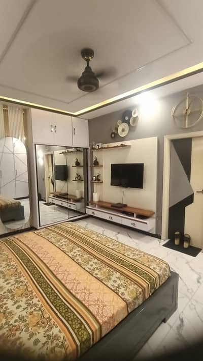 West Open 2200 Square Feet Flat In Karachi Is Available For Sale