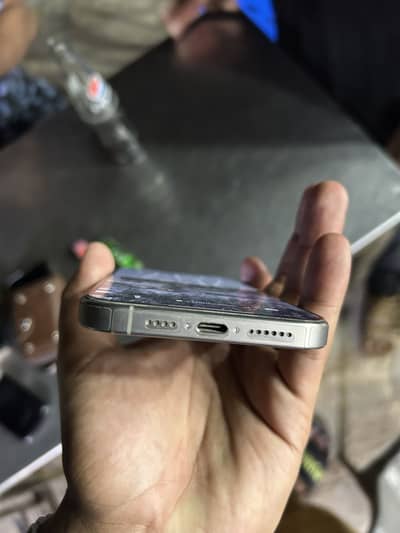 Apple iPhone 15 Pro Max with Box_ 256 gb _ jv