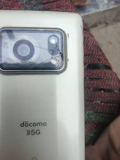 Sharp Aquos r6