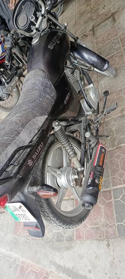 Suzuki gd110 half self start very good neat and clean bike juat for sa