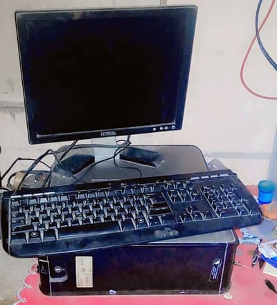Core 2 due, 80 GB Hard DISK,2 GB Ram, Optiplex 330
