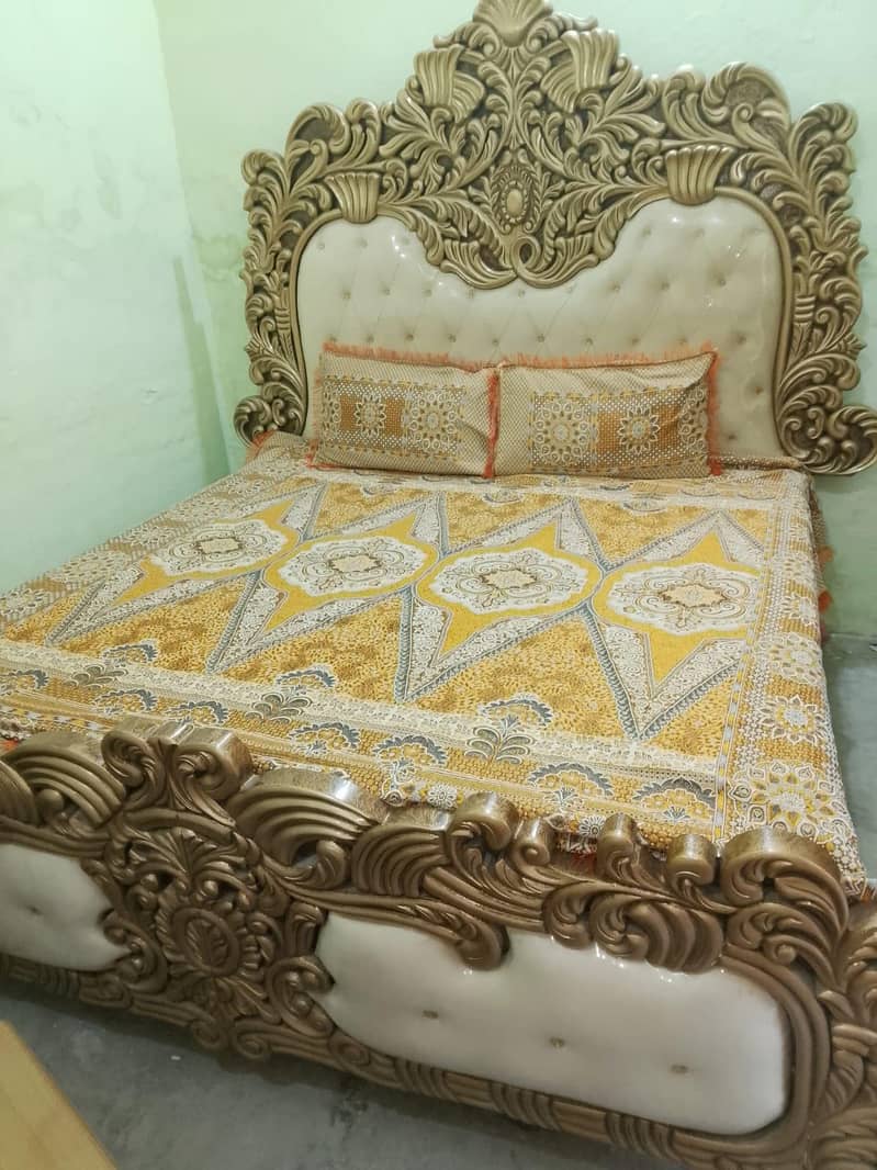 Bed, Side Table, Dressing Table & Iron Table 3