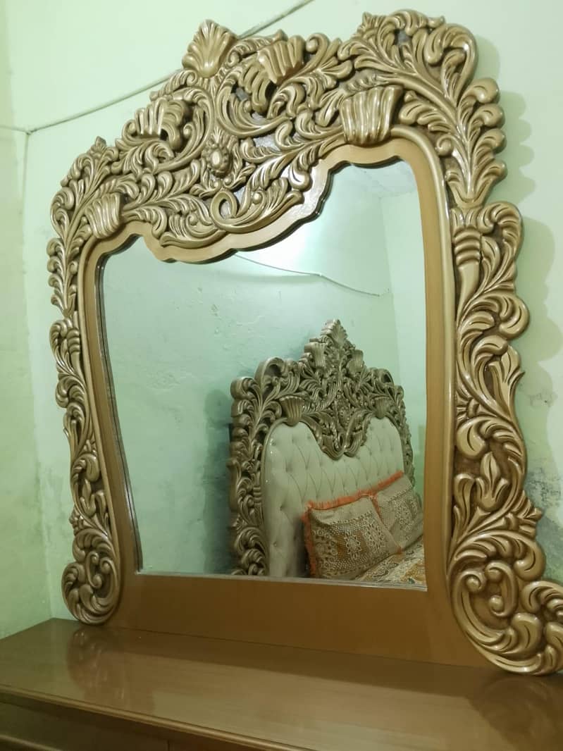 Bed, Side Table, Dressing Table & Iron Table 4