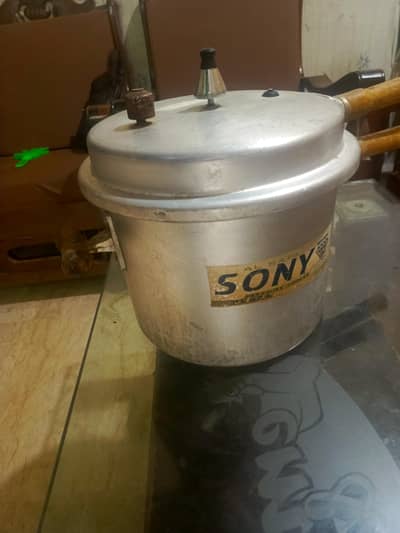 SONY PRESSURE COOKER