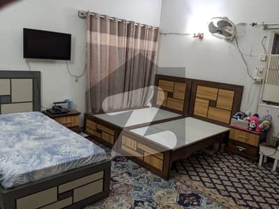 400 Square Yards House In Stunning Gulshan-E-Iqbal Is Available For Rent