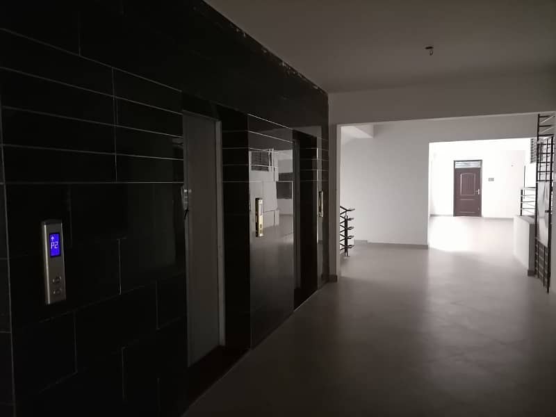 2 Bed DD Corner Flat 21