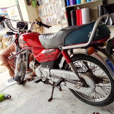 dhoom 70c Yamaha company model 2017 All ok