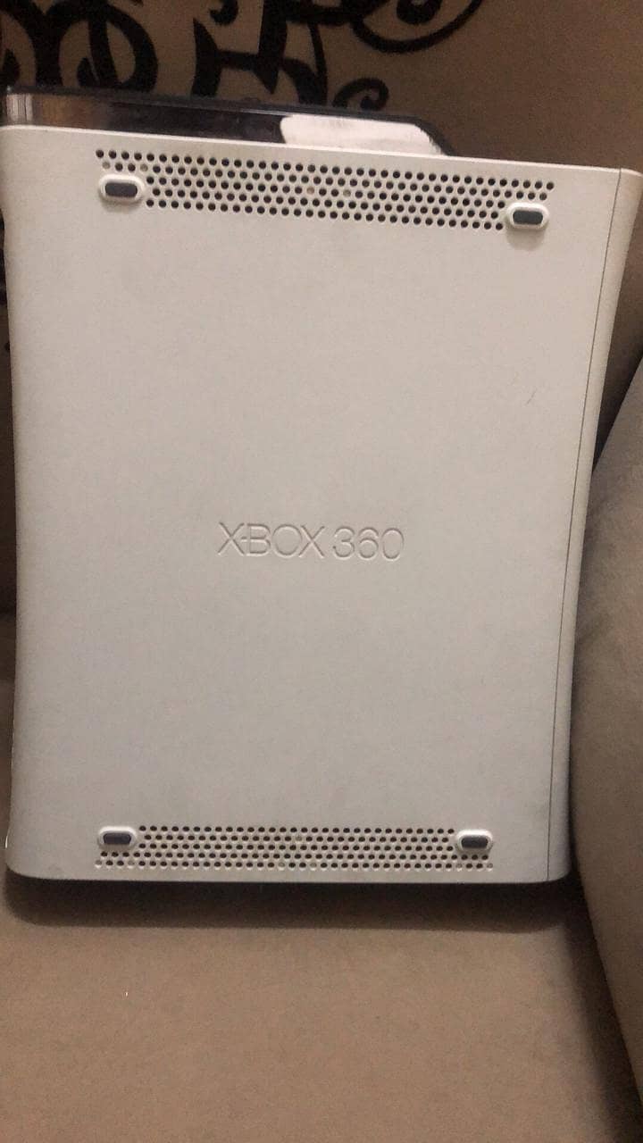 XBOX360 MINT CONDITION 1