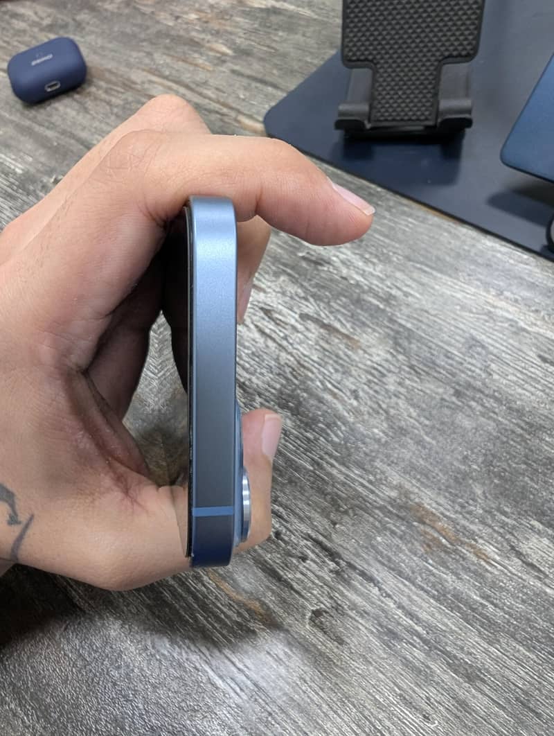 Apple iPhone 14 5
