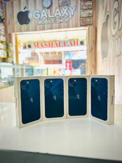 Apple iPhone 13
