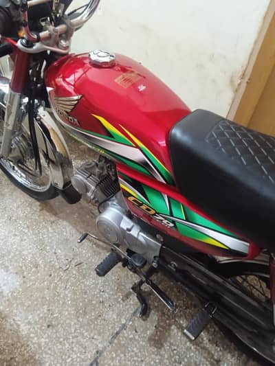 Honda CD 70 is very good condiition  for sale
