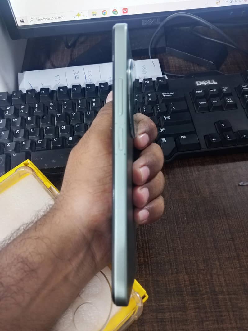 Poco C75 1