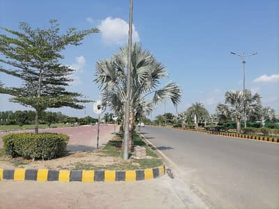 Centrally Located Residential Plot In Dream Gardens - Phase 2 (Inter City) Is Available For sale