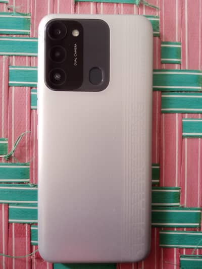Used Mobile Tecno Spark 8c