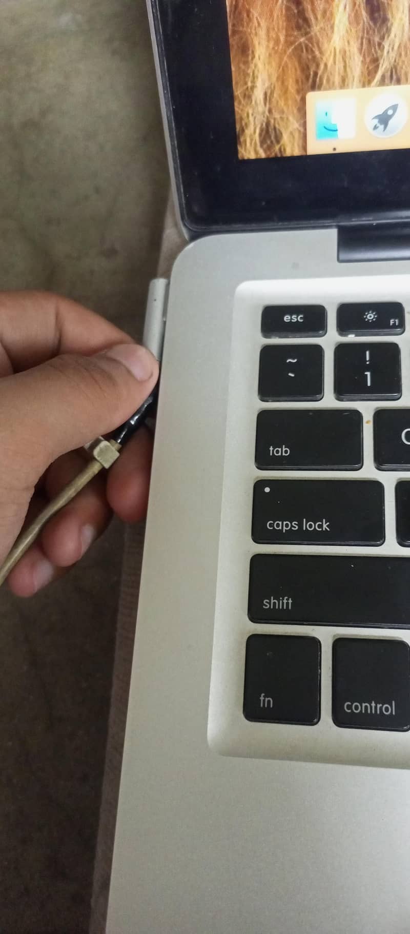 MacBook pro 4