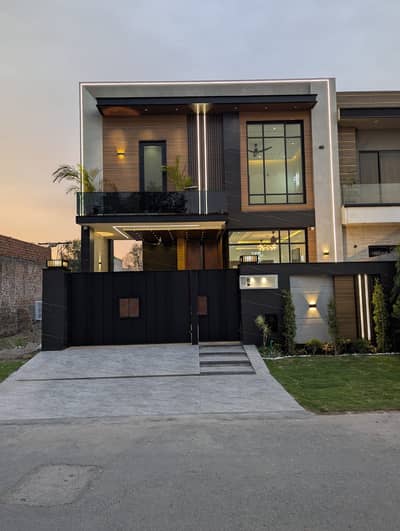 1 Kanal House For Sale