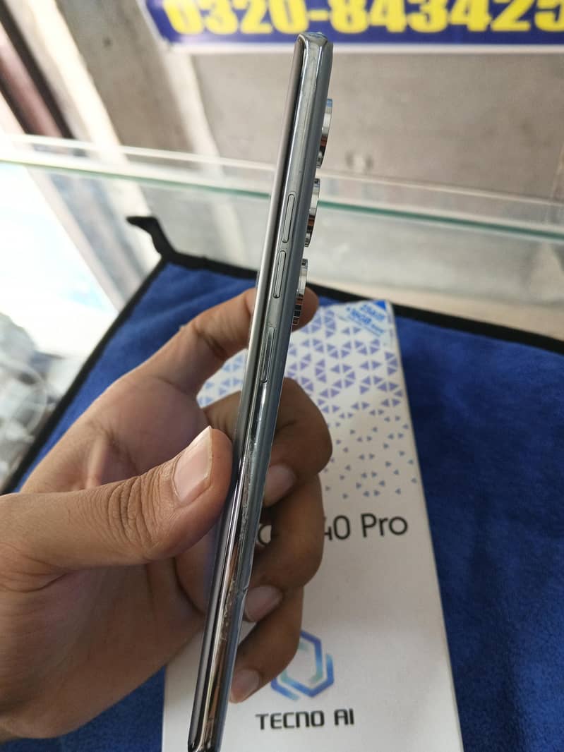 Tecno Camon 40pro 2