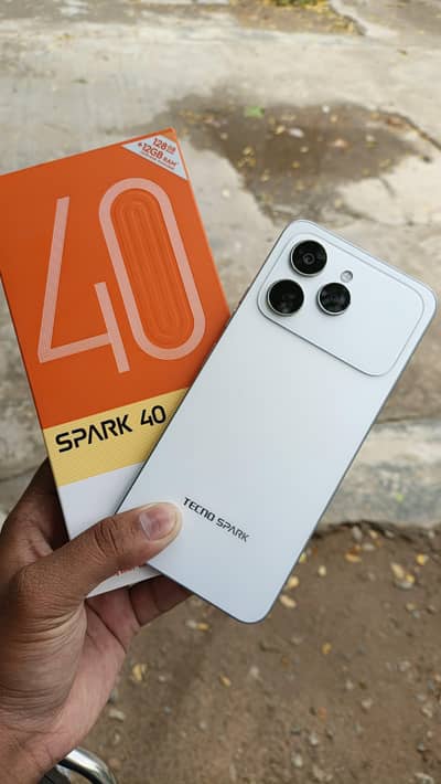 Tecno spark 40
